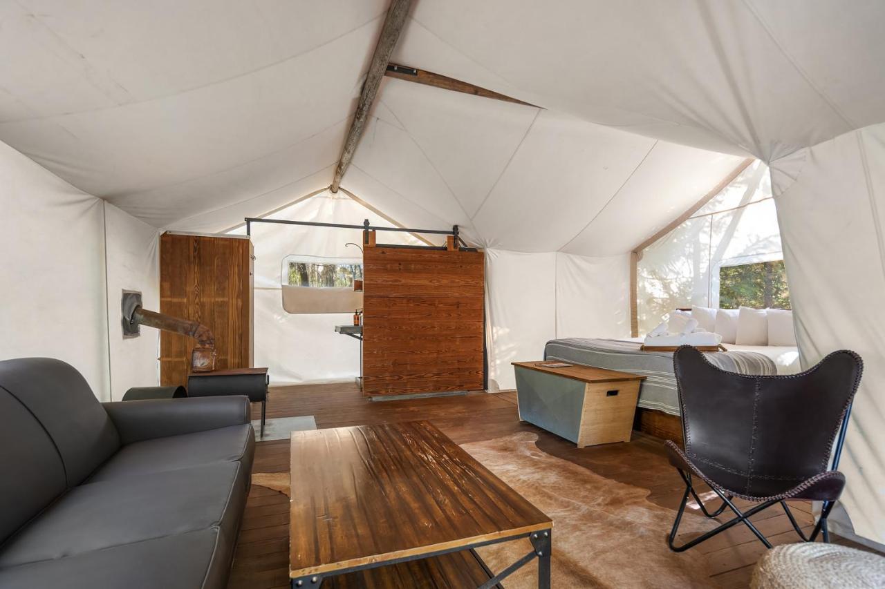 Under Canvas Glacier Coram المظهر الخارجي الصورة