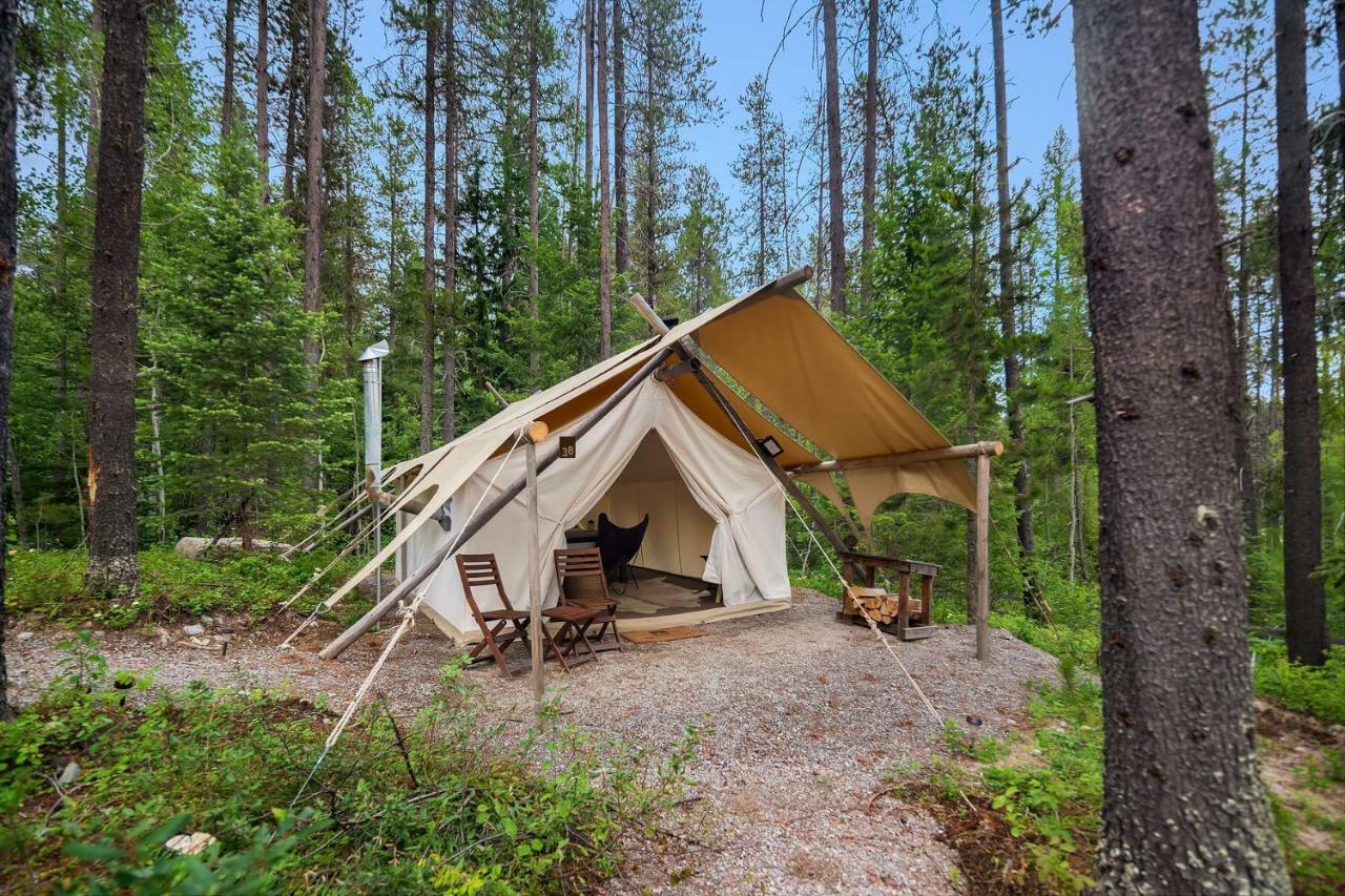 Under Canvas Glacier Coram المظهر الخارجي الصورة